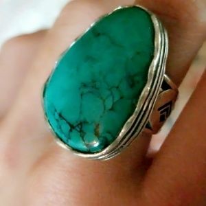 Turquoise ring with silver accent